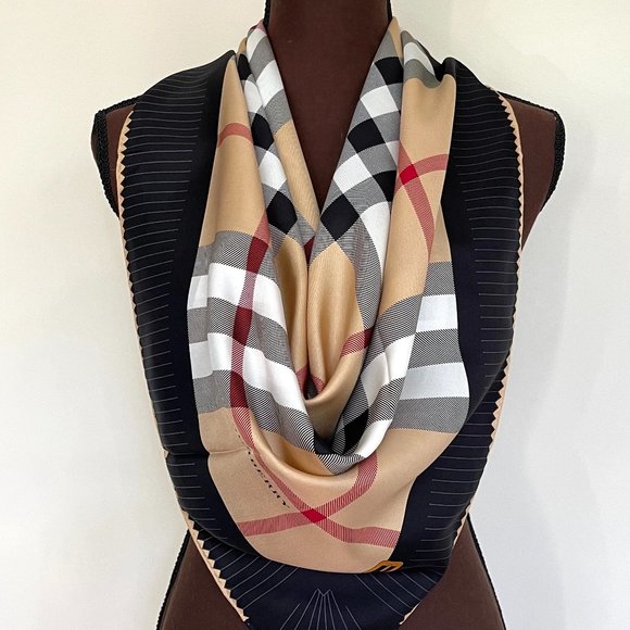 Burberry Accessories Display New Burberry Iconic Beige Check Black